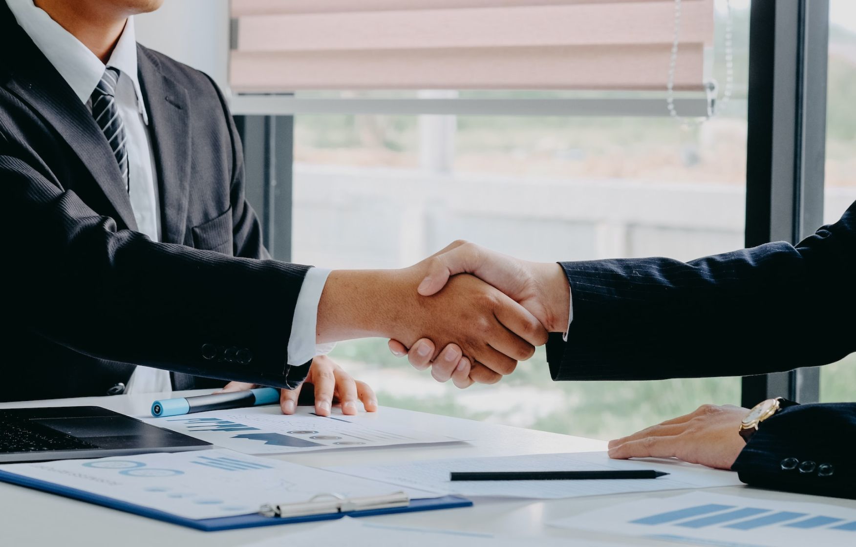 LLC vs Sole Proprietorship: Which Is the Best?